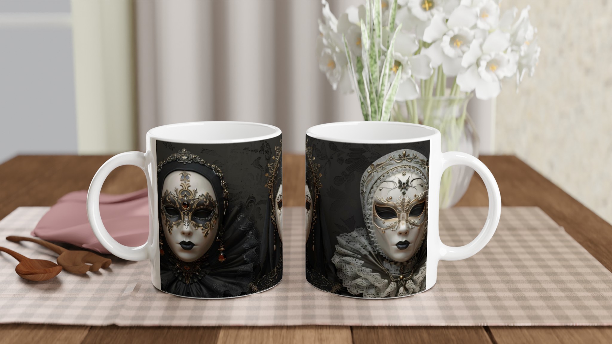 Vit 11oz keramisk mugg med dramatiskt venetianskt maskmotiv i elegant svart och guld 10 48bf8a2f-f893-4833-a6b7-864f531d07ec