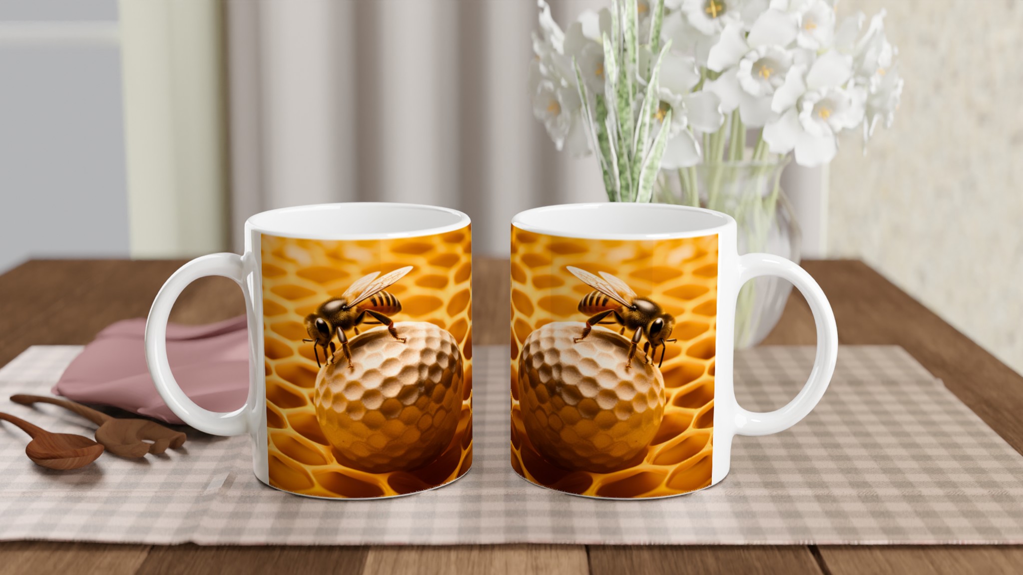 Honungsdröm 11oz Keramikmugg – Guldfärgad Bi-design för naturälskaren, välj bland 7 livfulla färger! 10 aca8d85f-91e0-4729-9ad9-bd6daf4da5e2
