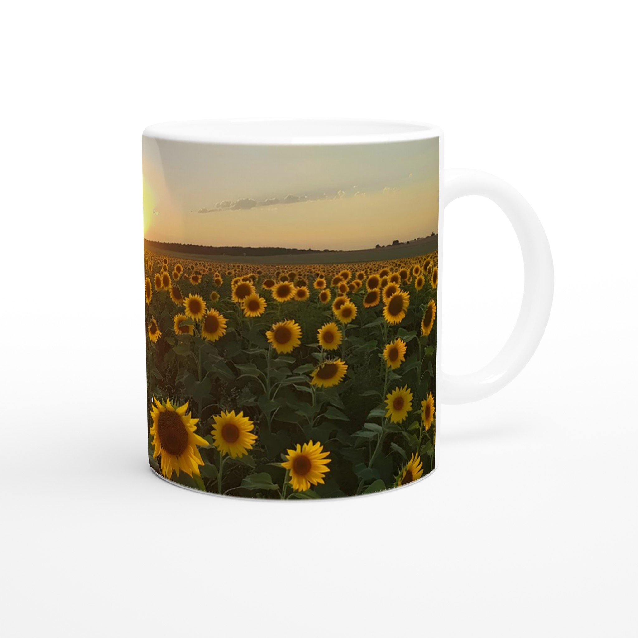 Solrosfält vid solnedgång 11oz Keramisk Mugg – Anpassa din perfekta färg! 10 f8da7324-55c8-4a09-b452-e368baef75e0