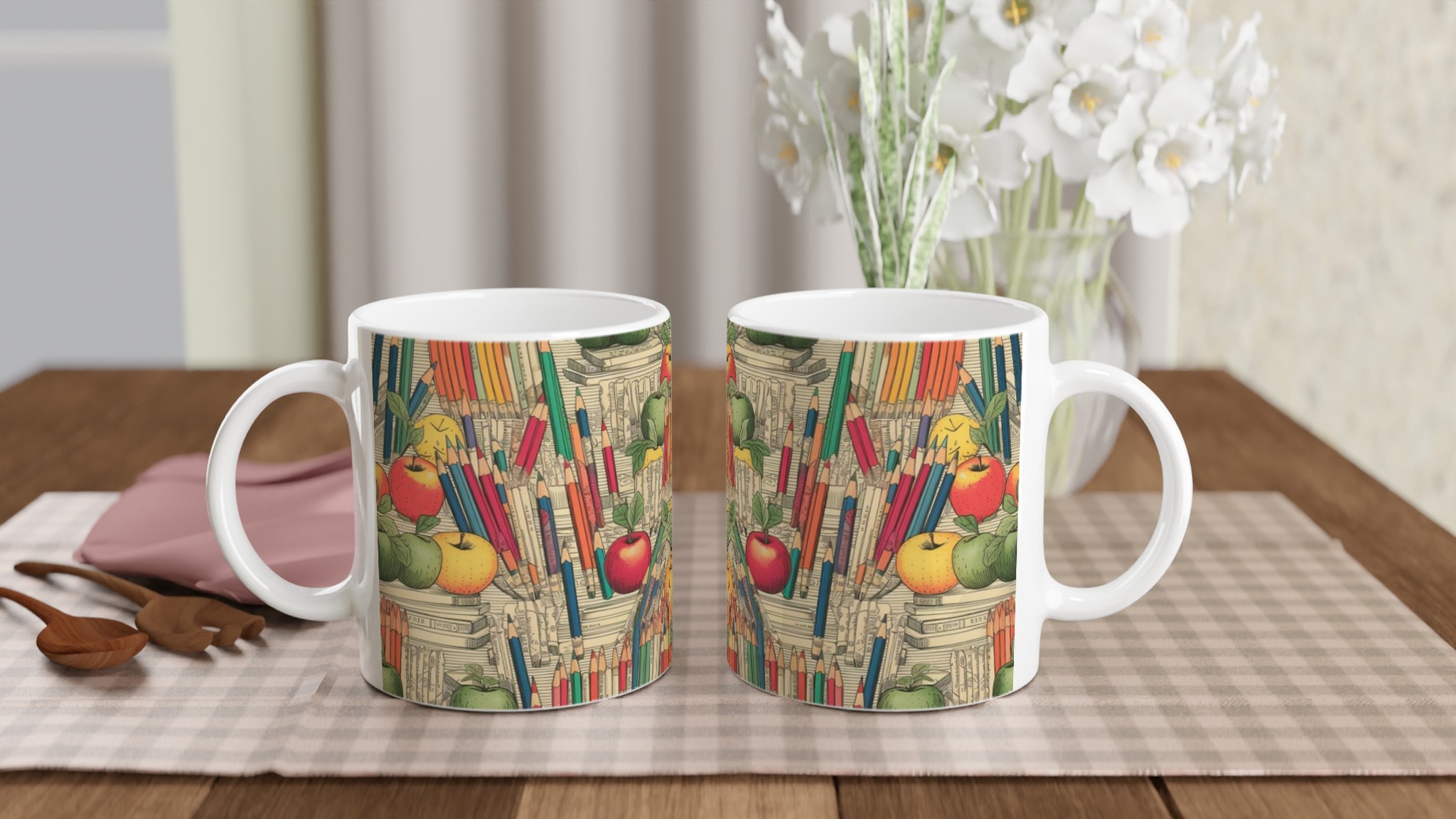 Vit 11oz keramisk mugg med färgglad bok- och äppelmönster i valfri keramikfärg 10 14dbe9c1-f0a3-48cd-b61b-b633a8e09981