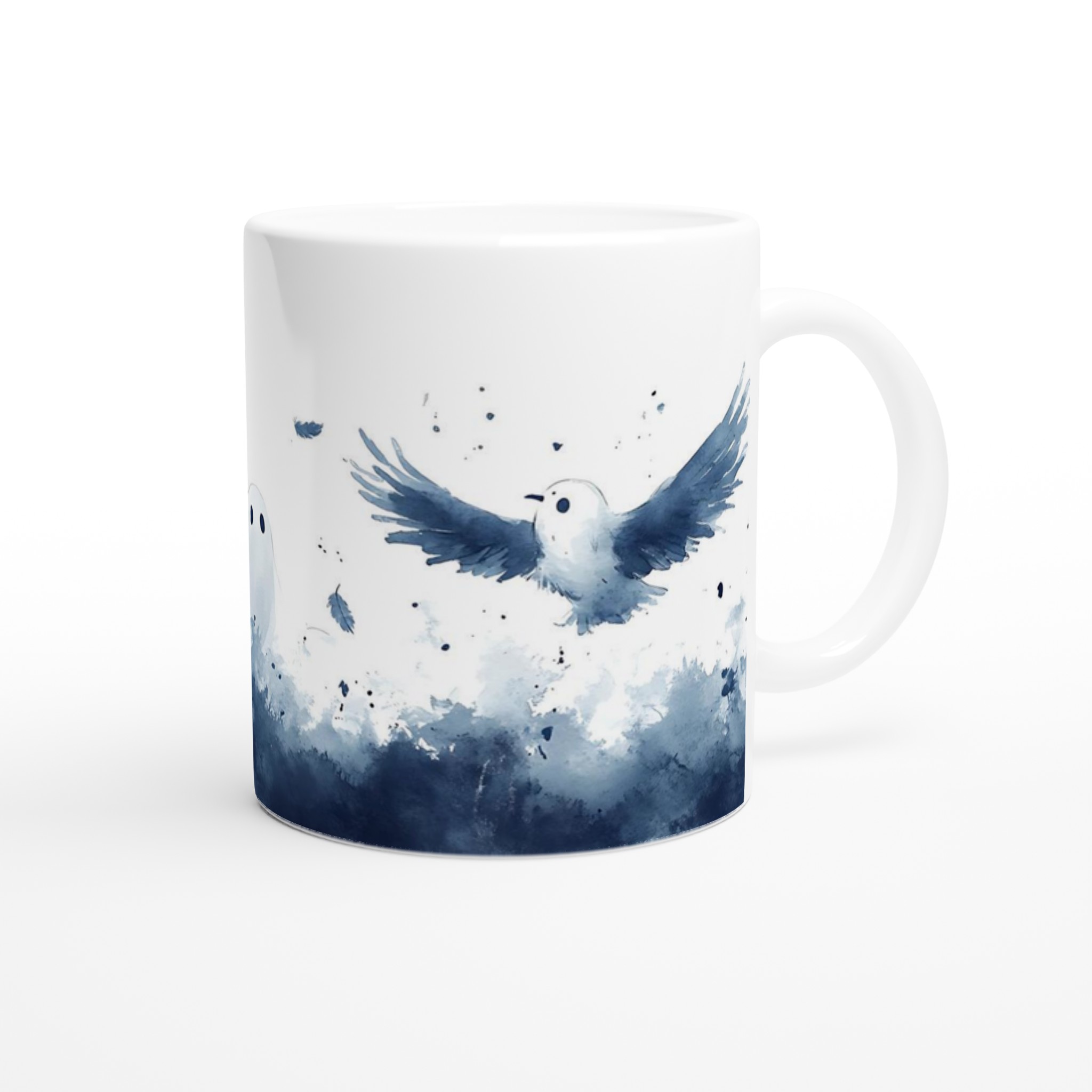 Spöklika Vänner Mugg – Akvarell Design, Charmiga Spöken och Fåglar i Dimblått – 11 oz Keramikmugg 9 35739a95-0f3e-4596-bea7-33d8f69e433d