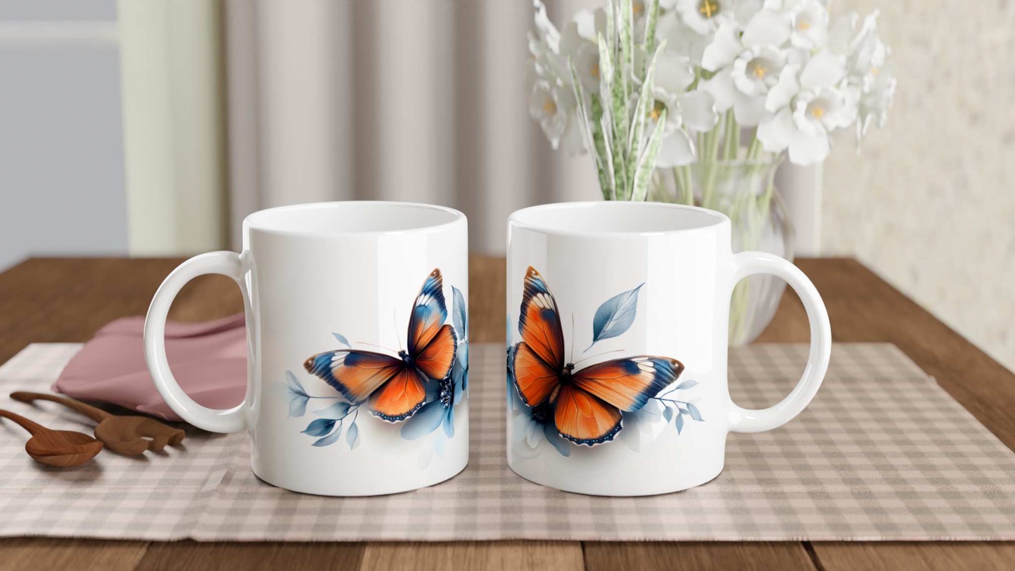 Fjäril & Blå Blomster Keramikmugg – 11oz Vit Kopp för Naturälskare 10 39382691-056a-424d-a58e-4a5c1b43c8d9