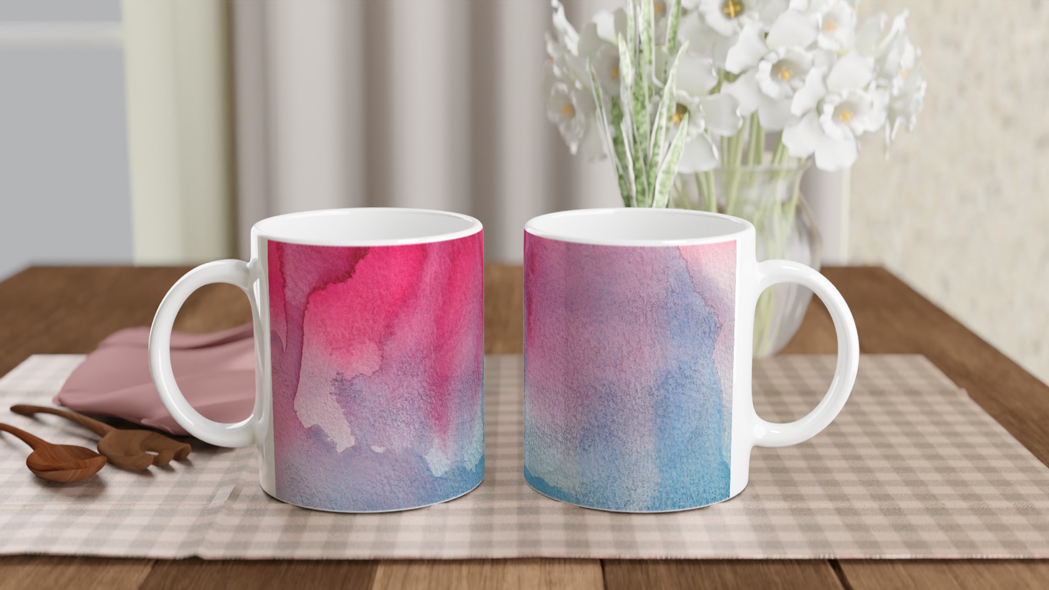 Vit 11oz keramisk mugg med färgstarkt akvarellmotiv i blått och rosarött 10 48409939-868d-49f9-9a9f-7617e07f9766