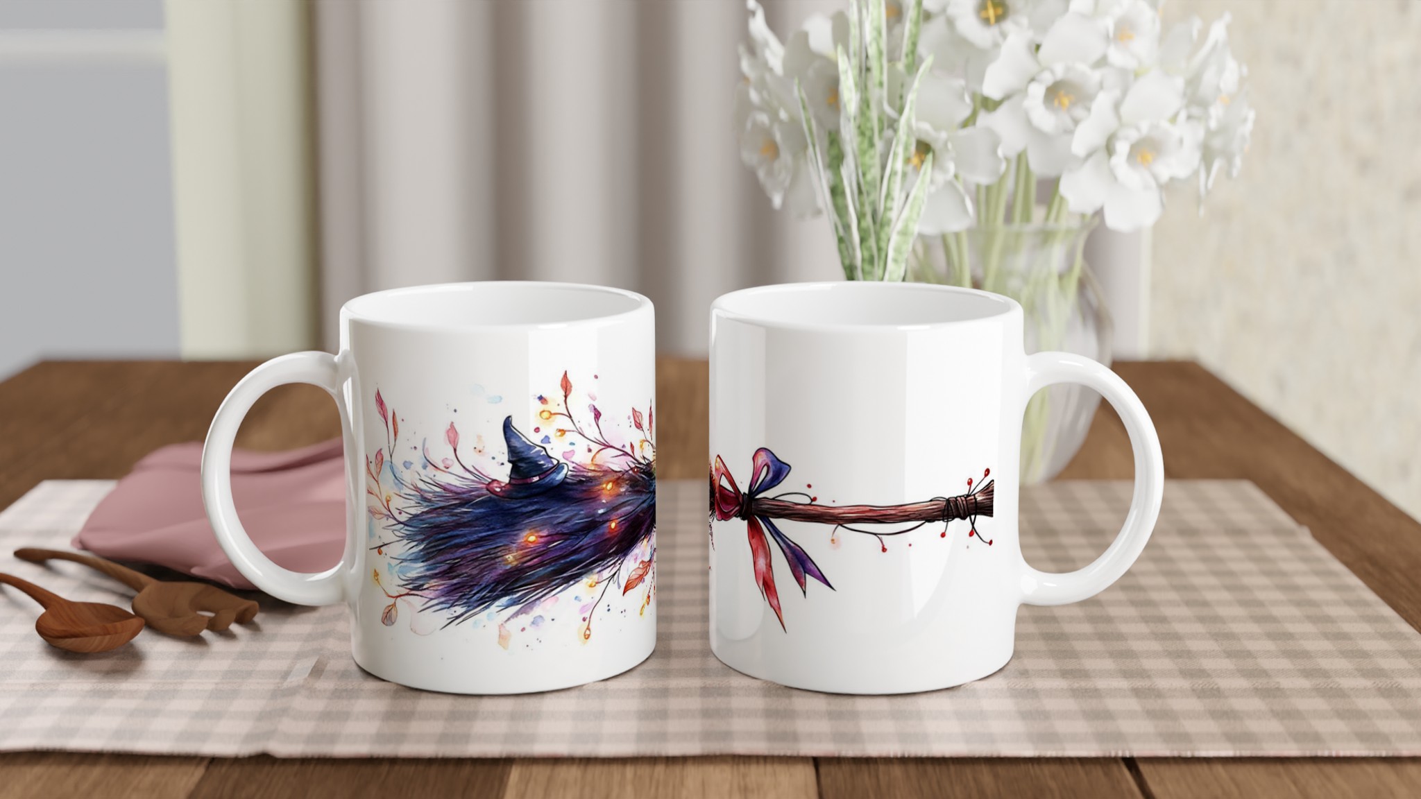 Magisk Häxkvast Mugg - 11oz Keramikmugg med Akvarelldesign & Personliga Färgval 10 5259f67e-68a9-47da-89c1-5e04bf664e74