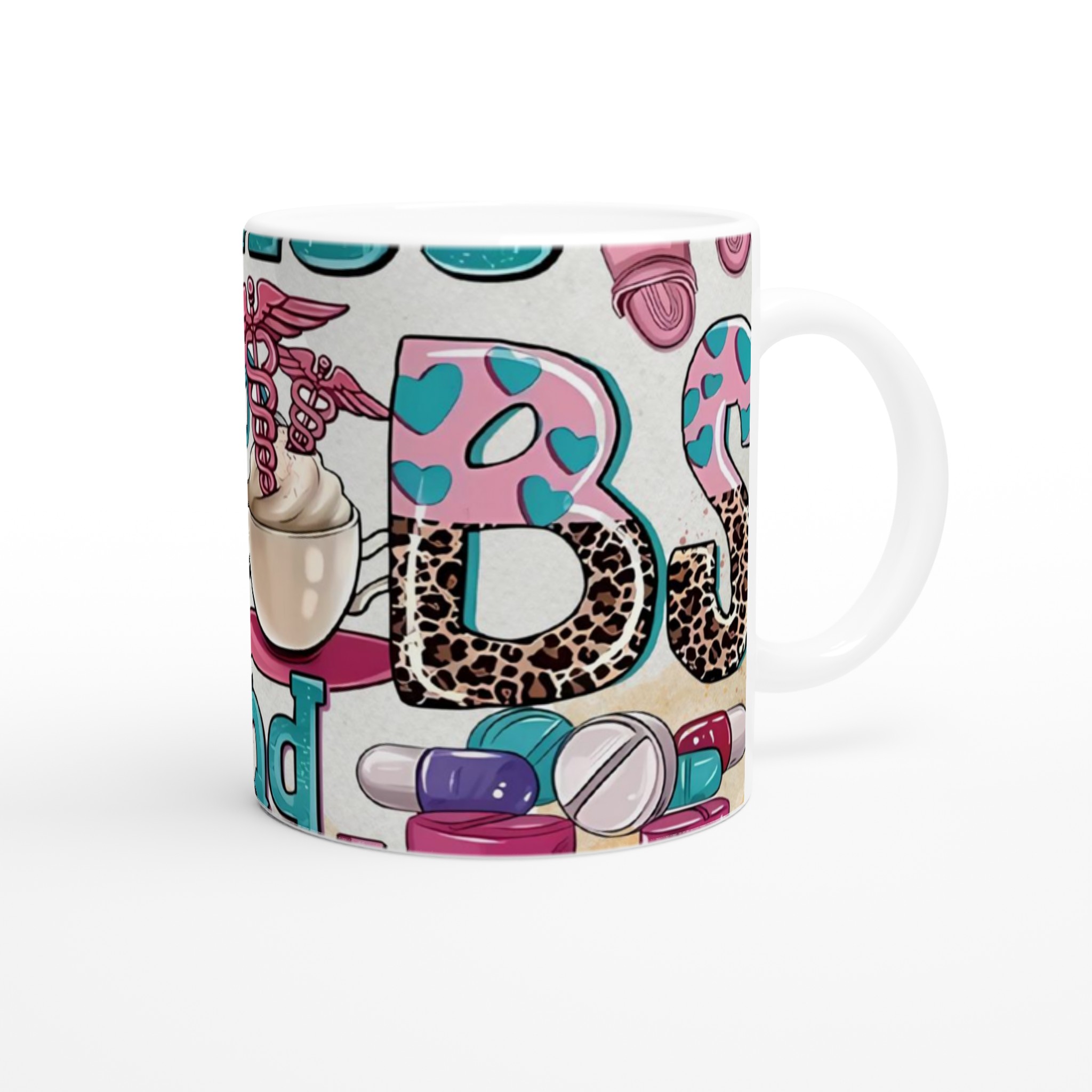 Vit 11oz keramisk mugg med lekfull leopard- och hjärtmönster – välj din perfekta färg 9 625ca8f6-9bf3-4a75-a650-a02b40d7ecda
