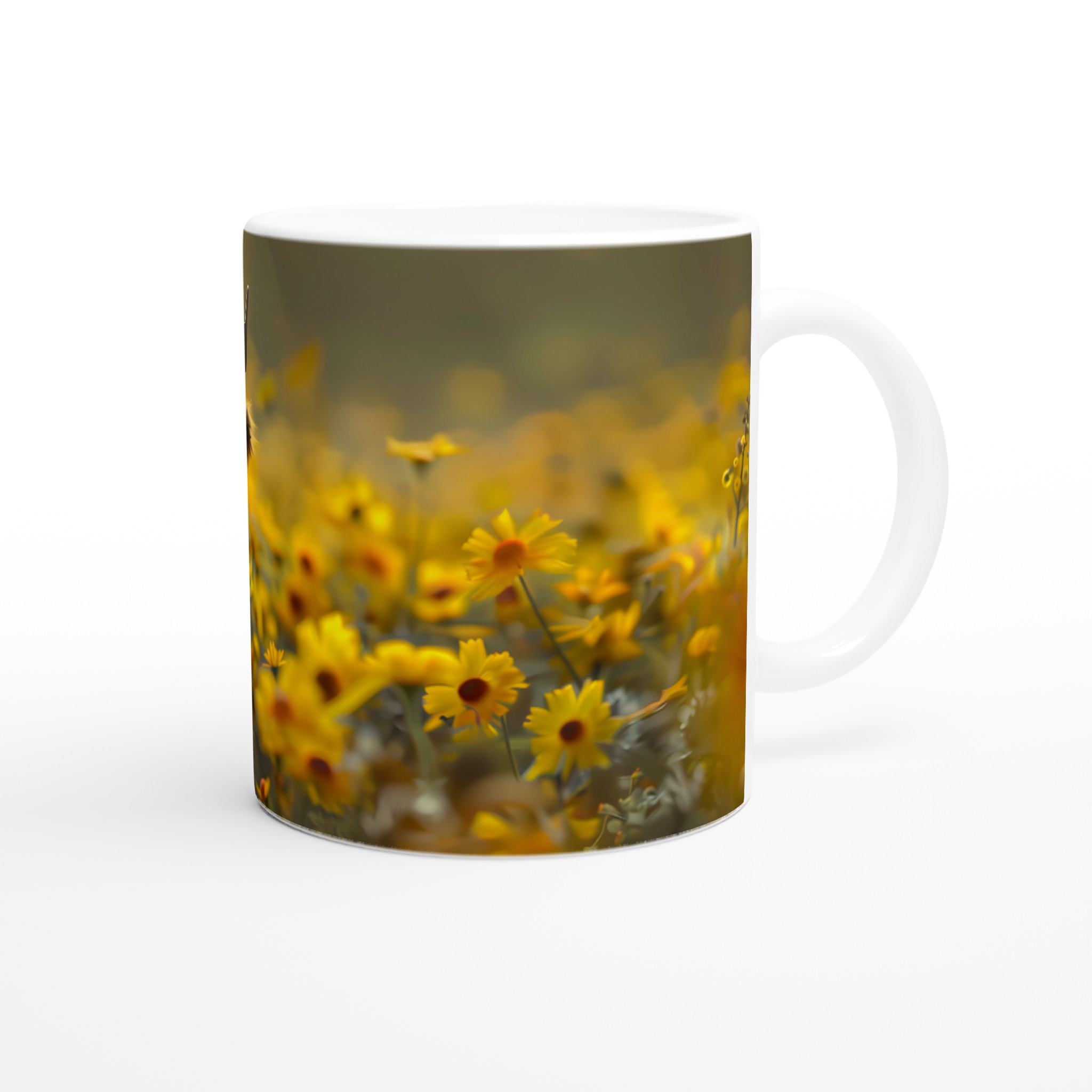 Söt Långhårig Ko i Blomsterfält 11oz Keramisk Mugg – Välj bland 7 Livfulla Färger! 9 734fe4e1-07ac-45ce-a6ac-8db235f0b05a