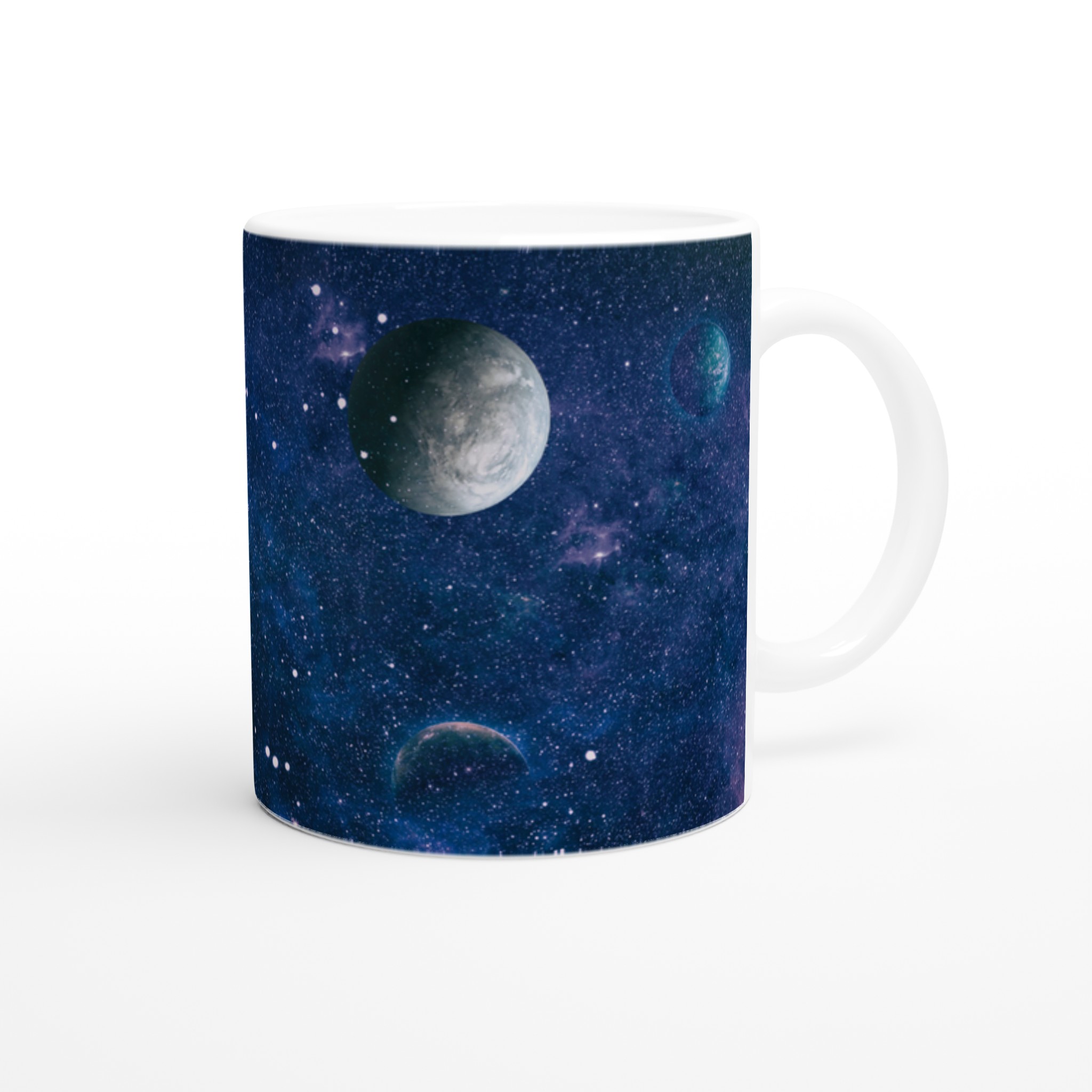 Vit 11oz keramisk mugg med stjärnklart rymdmotiv – välj din favoritfärg för en personlig touch 9 7a5bc69c-046e-4f1a-b309-dd43a64392f6