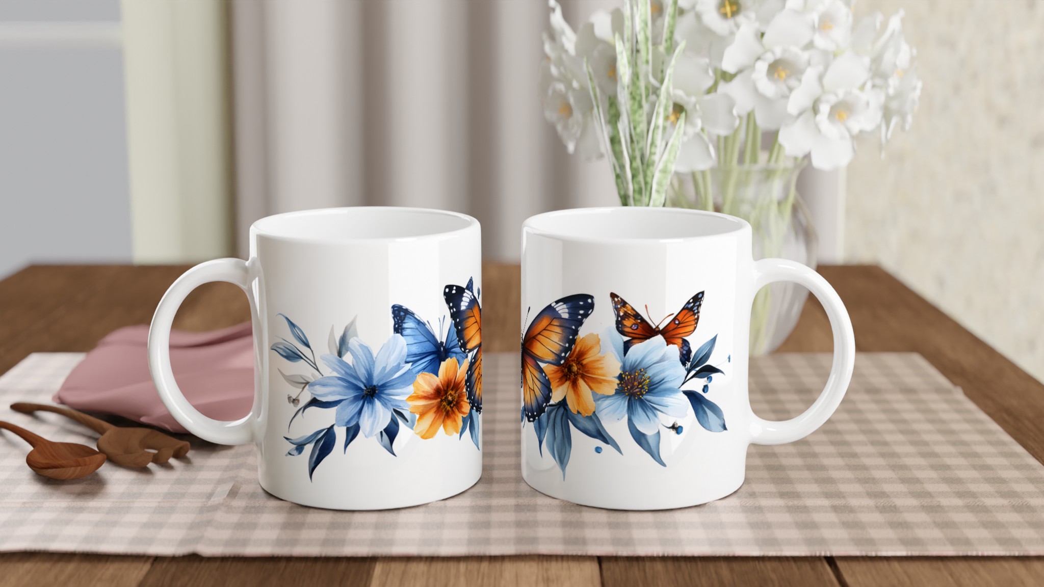 Fjäril och Blomsterprakt – 11oz Keramisk Mugg för Färgglada Kaffestunder i Valfri Färg 10 7a8c4c32-5b7f-42a8-8cd5-073417ebf1f9
