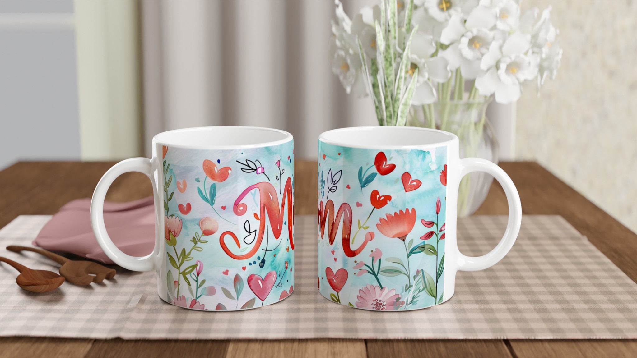 Charmig Vit 11oz Keramisk Mugg med Blomstrande 'Mom'-Design i Varma Röda Toner 11 8686fe72-ec0f-4602-bcb0-e0f088c49ab1