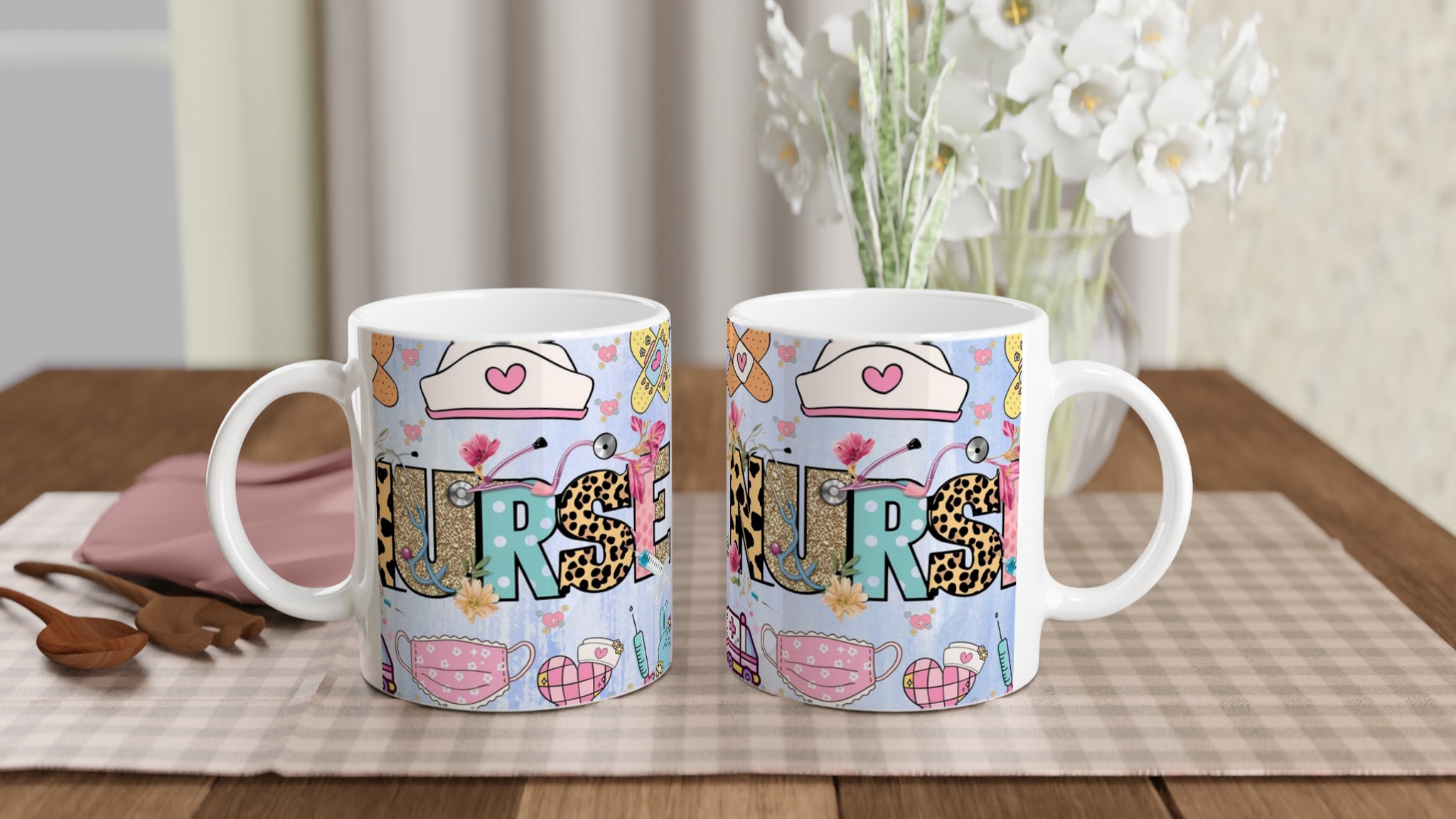 Vit 11oz keramisk mugg med färgstark Nurse-design i lekfulla mönster och nyanser 10 ae3083d6-f921-49f6-99b4-0f50490120b3