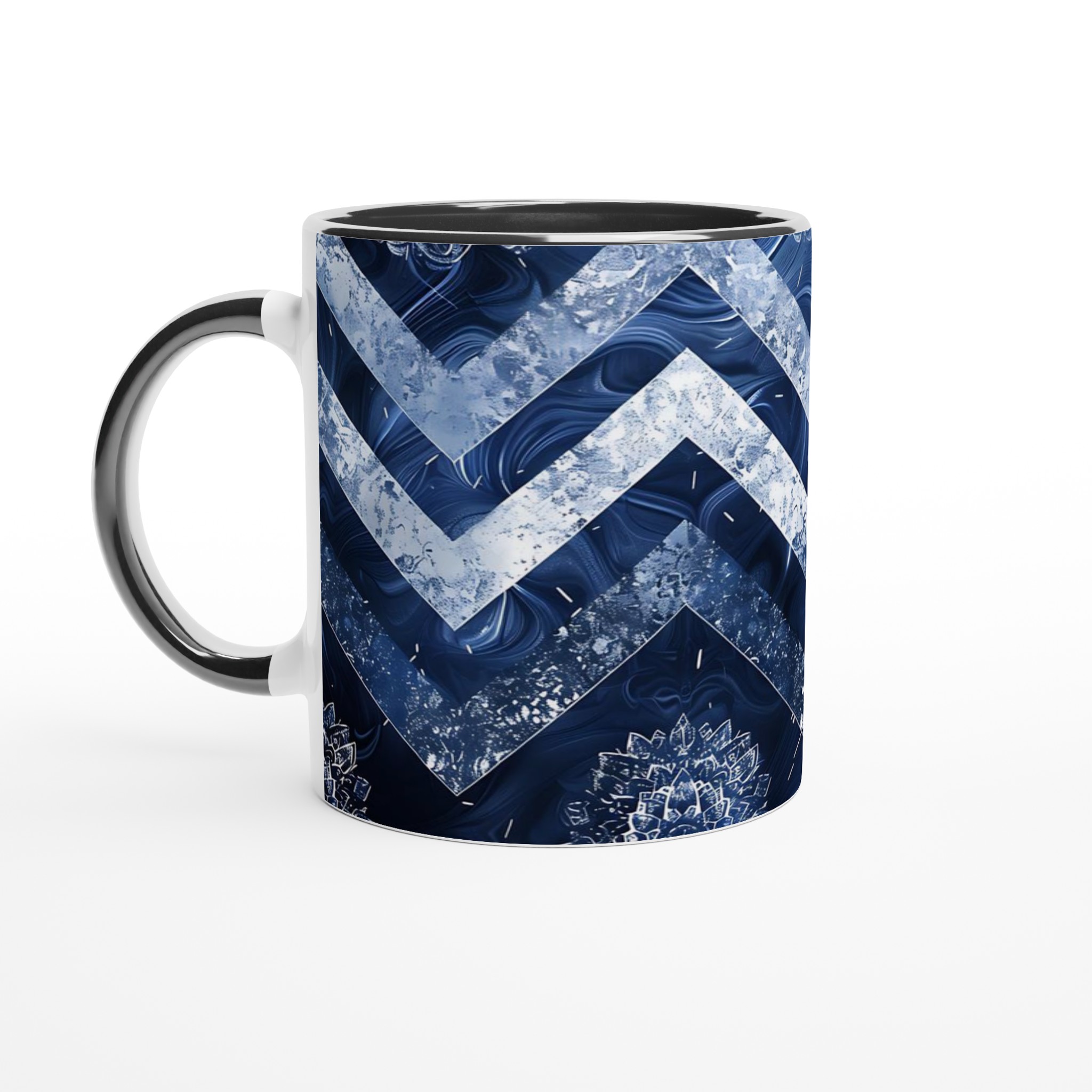 Vit 11oz keramisk mugg med stilren blå zigzag och mandalamönster – välj bland sju färgstarka keramiknyanser 4 b080675a-d2fc-4b16-a654-8ba429c2ea85