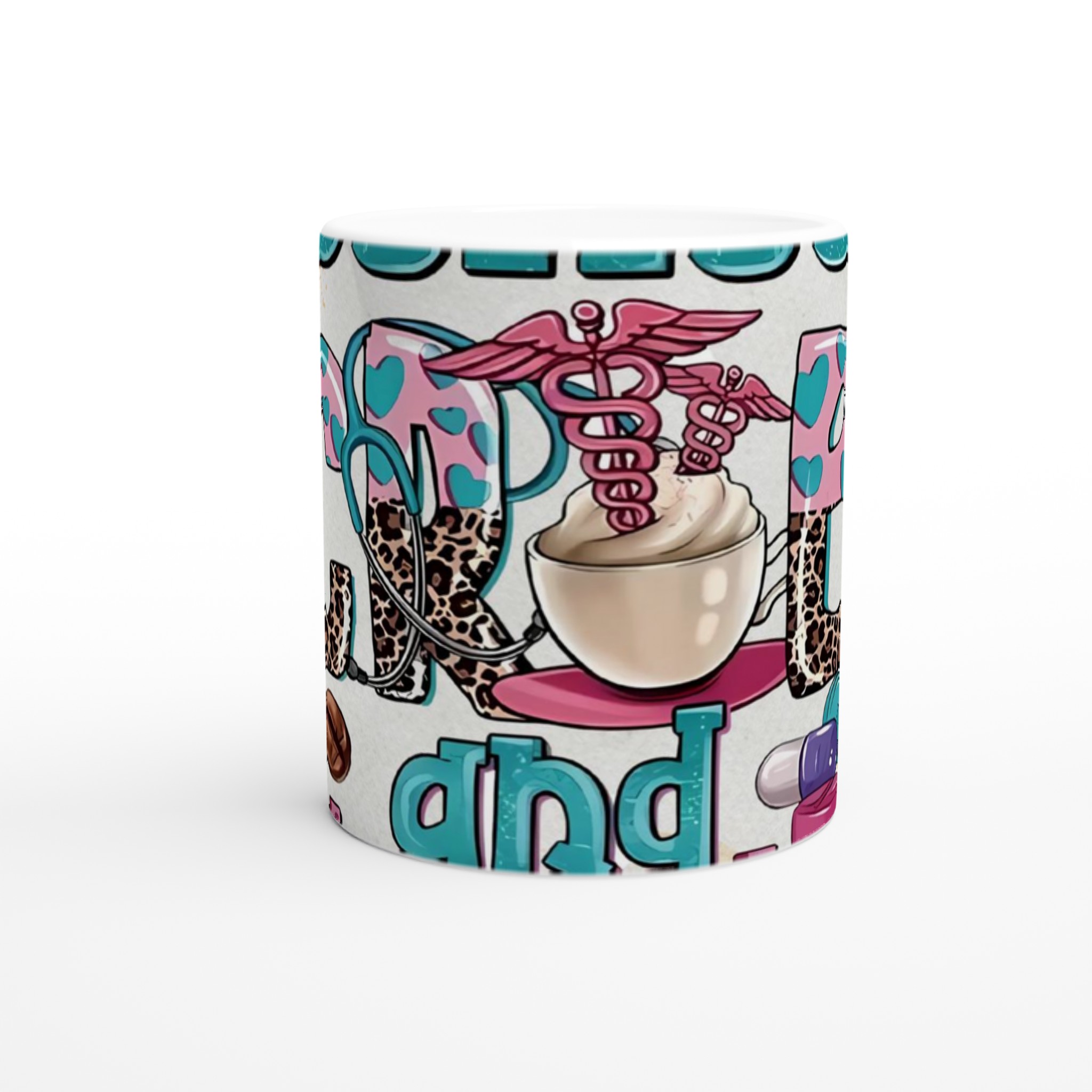Vit 11oz keramisk mugg med lekfull leopard- och hjärtmönster – välj din perfekta färg 8 b309082b-d40f-45d9-8bea-35bbc3c88f88